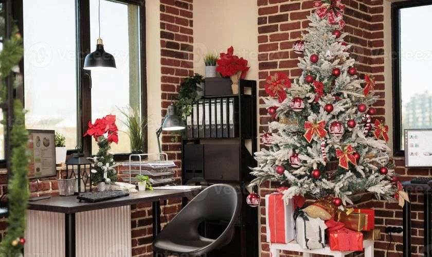 Decor văn phòng bằng cây thông Noel cực đẹp