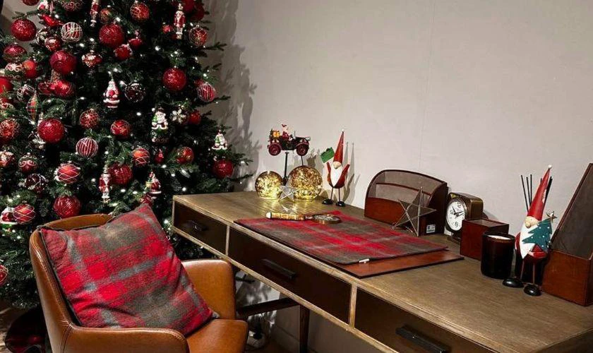 Trang trí Giáng sinh văn phòng theo concept Vintage ấn tượng