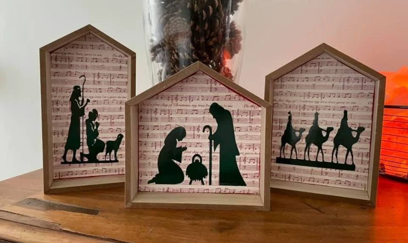 Trang trí Noel văn phòng bằng hang đá độc đáo