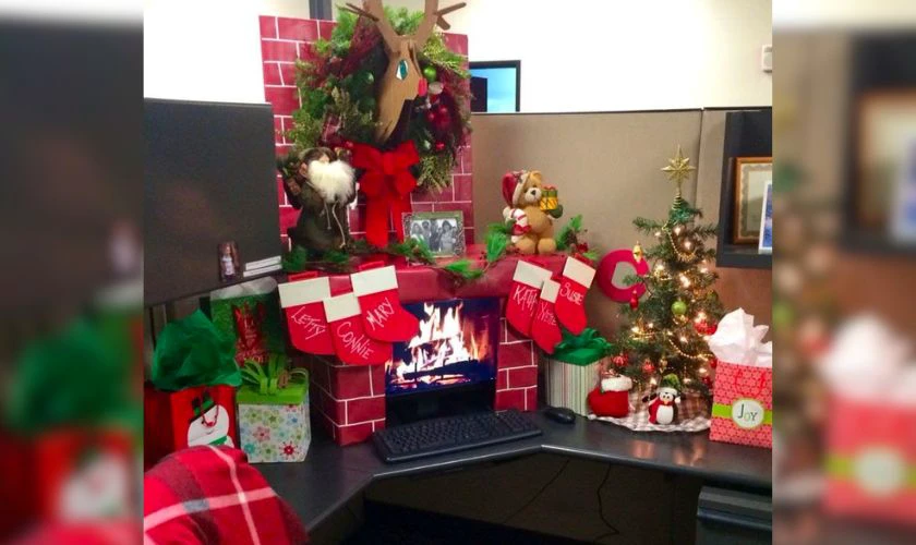 Trang trí lò sưởi Noel