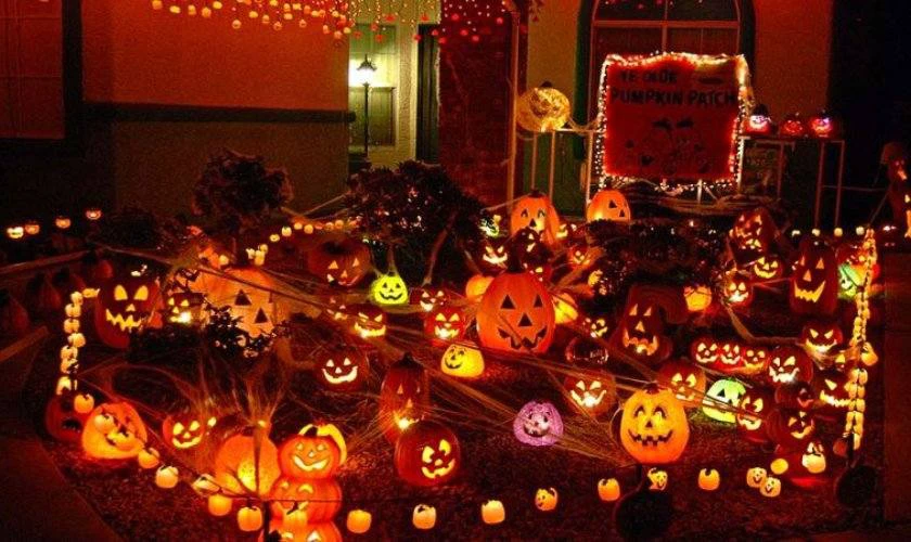 Trang trí Halloween mầm non bằng đèn LED rực rỡ