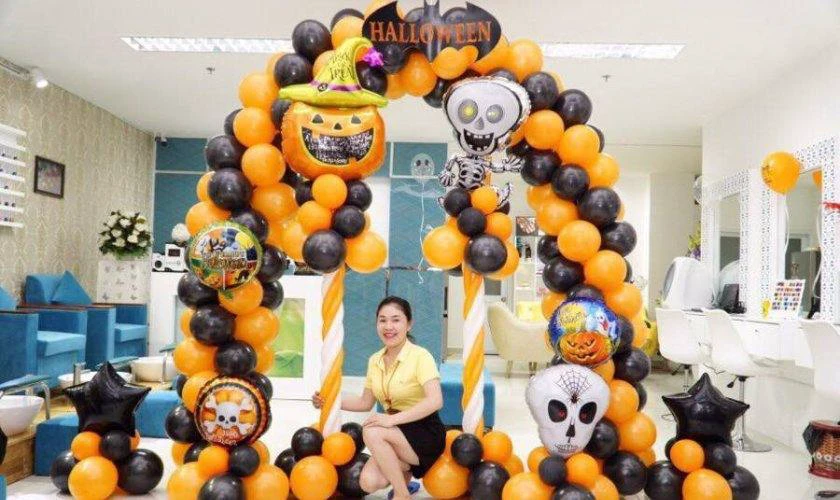 Trang trí Halloween mầm non bằng bóng bay