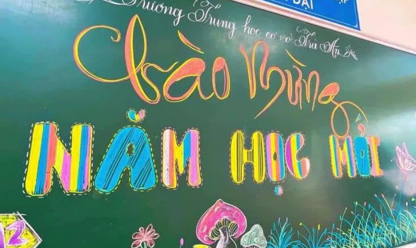 Mẫu thiết kế ớp học ngày khai giảng 2025 đẹp, ấn tượng nhất