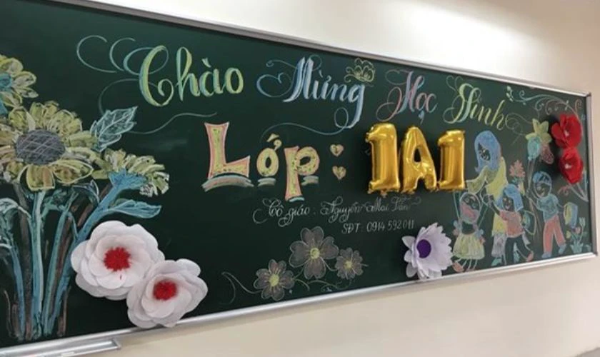 Mẫu thiết kế ớp học ngày khai giảng 2025