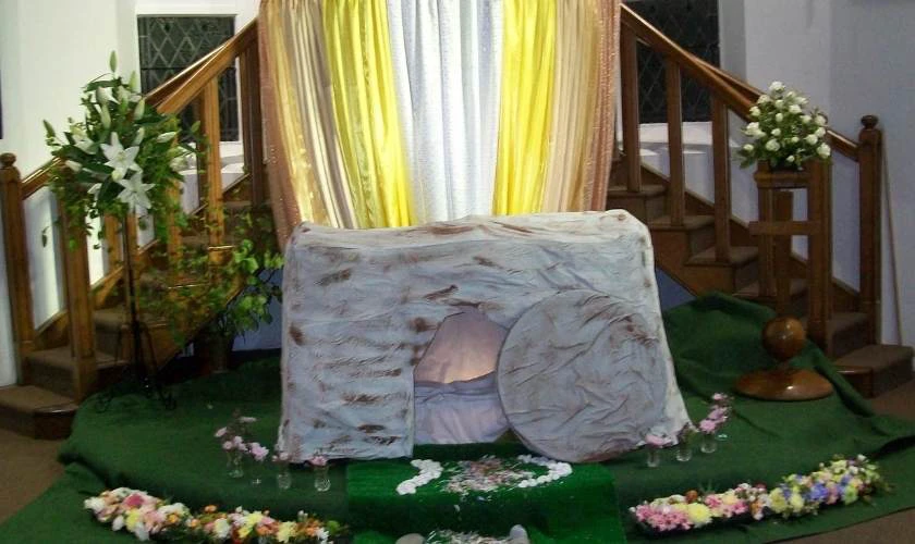 Mẫu trang trí Lễ Phục Sinh 2026 cho nhà thờ rạng rỡ