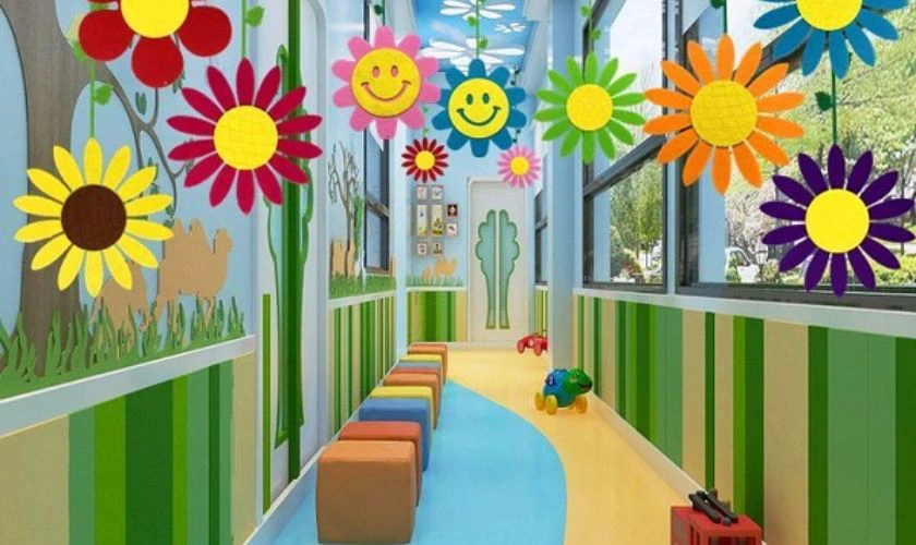 Trang trí lớp 8/3 dọc theo hành lang