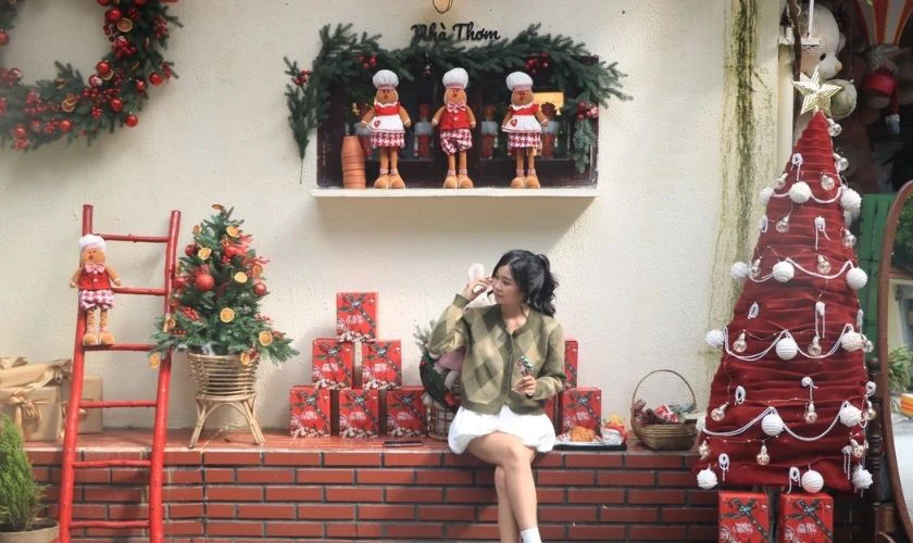 Trang trí Giáng sinh ngoài trời cho quán cafe