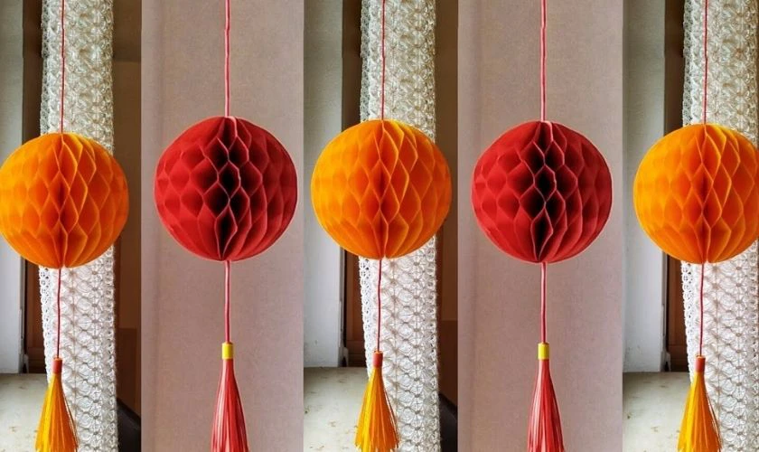 Trang trí Tết 2026 bằng quả cầu hoa