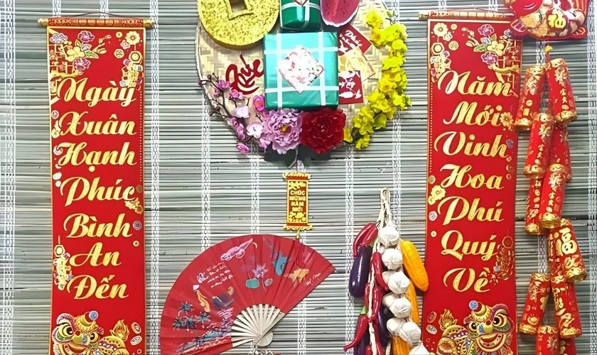 Trang trí không gian Tết mầm non bằng mành tre