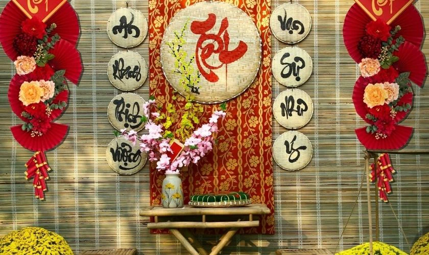 Trang trí không gian Tết bằng mành tre