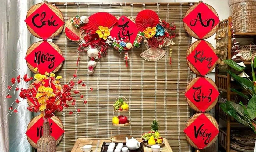 Trang trí không gian Tết mầm non 2026 bằng mành tre