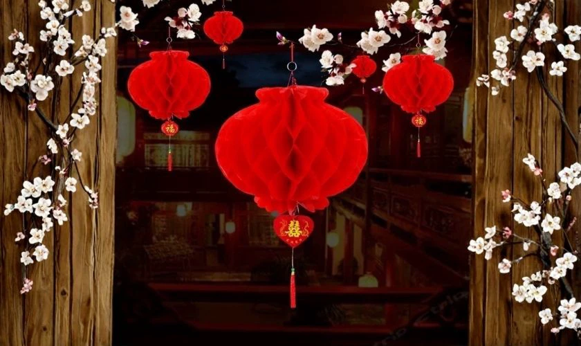 Trang trí không gian Tết mầm non bằng quả cầu hoa