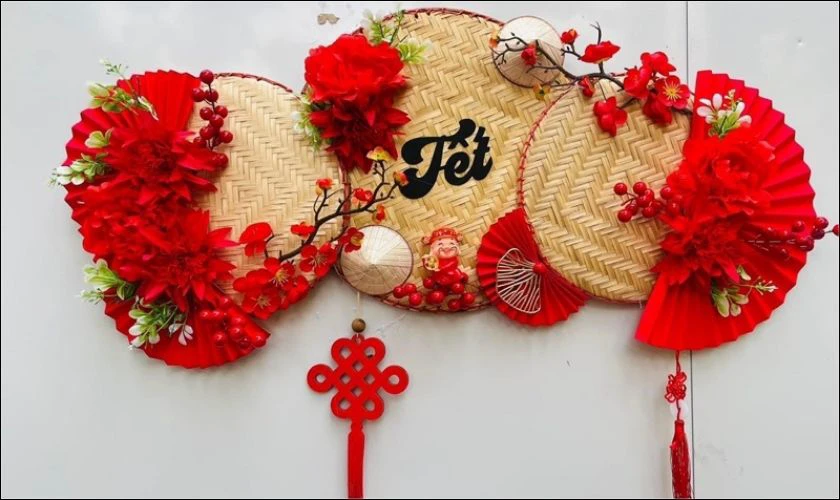 Trang trí Tết mầm non bằng mẹt tre