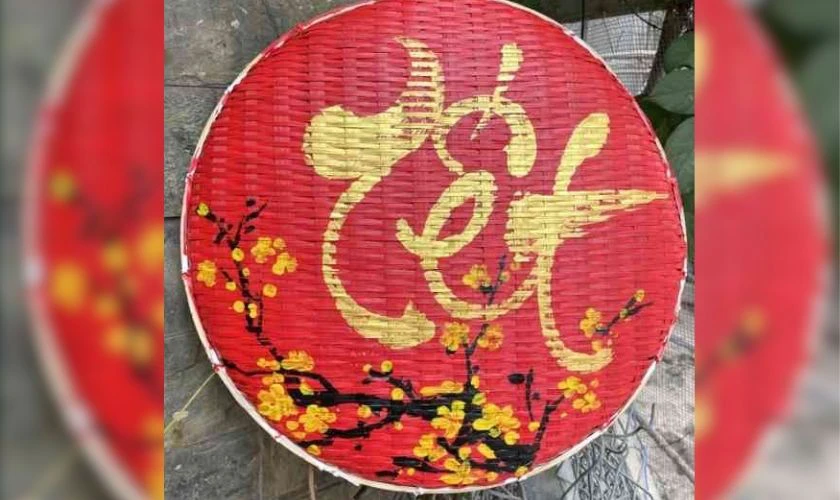 Trang trí không gian Tết mầm non 2026 bằng mẹt tre