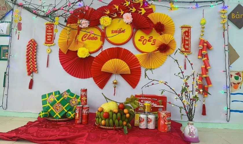 Mẫu trang trí gian hàng Tết mầm non