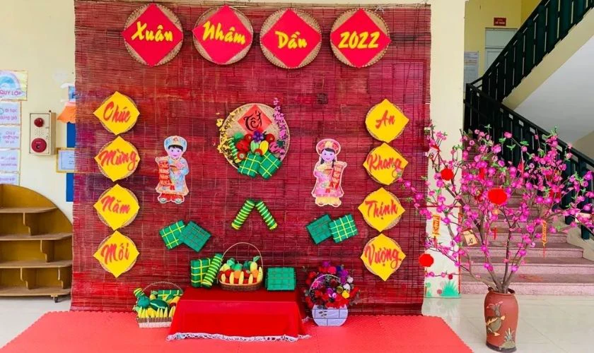 Mẫu trang trí sân khấu Tết mầm non