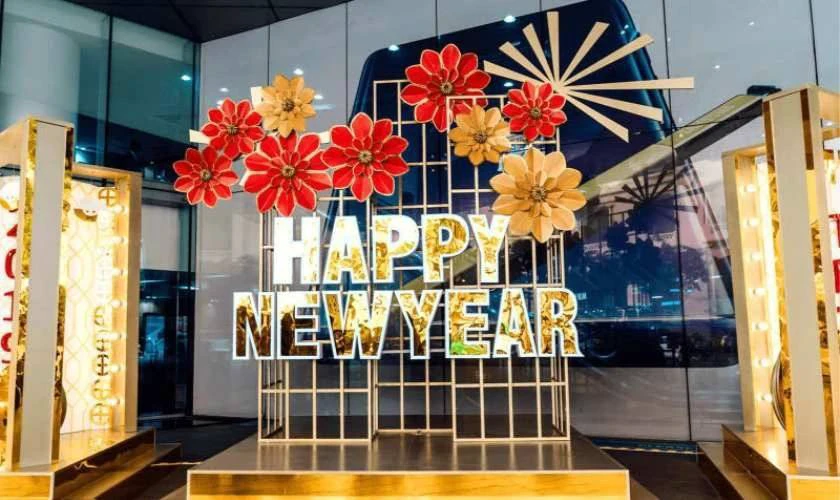 Cách trang trí Tết văn phòng với đèn LED