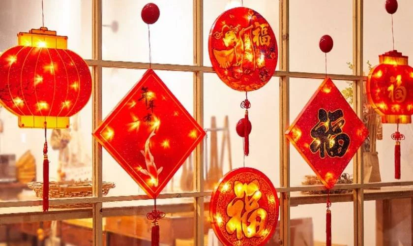 Cách trang trí Tết văn phòng với đèn LED ấn tượng