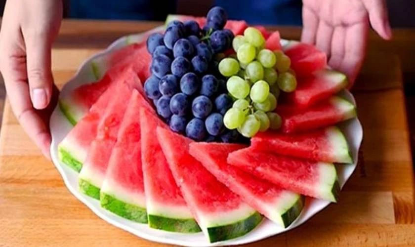 Trang trí trái cây 8/3 đẹp cần đáp ứng tiêu chí gì