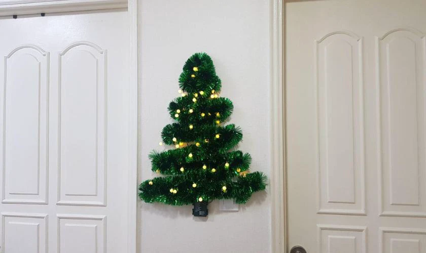 Decor Noel bằng dây kim tuyết ấm áp