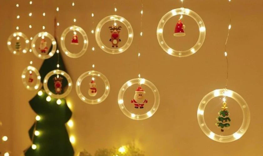 Decor Noel bằng dây đèn LED lung linh