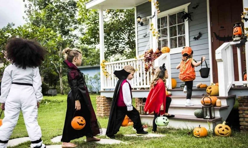 Cách chơi Trick or Treat đúng chuẩn dịp Halloween 2025