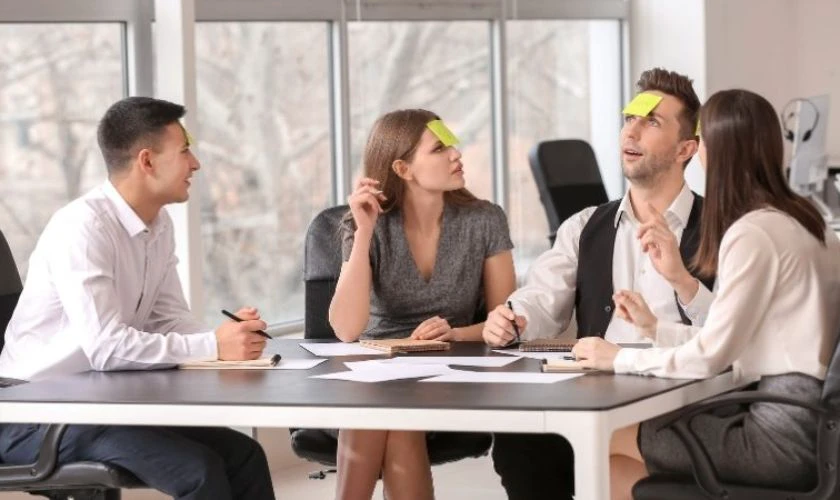 Thật giả lẫn lộn là trò chơi đầy bất ngờ