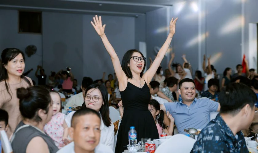 Tất nhiên rồi là trò chơi siêu vui ngày 20/10