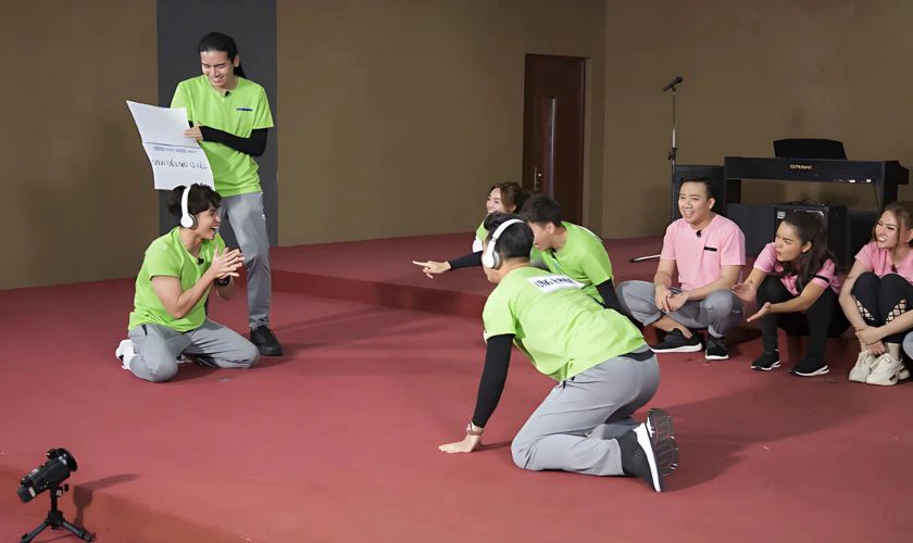 Nghe nhạc đoán lời - Trò chơi ngày 20/10 đầy cảm xúc