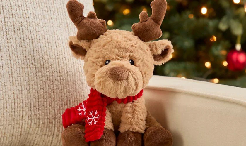 Ảnh tuần lộc Giáng sinh bằng thú nhồi bông