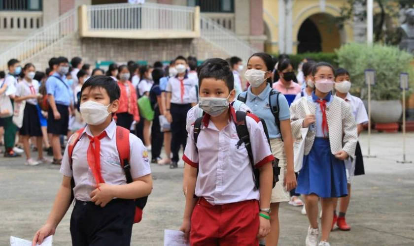 Tựu trường là gì?