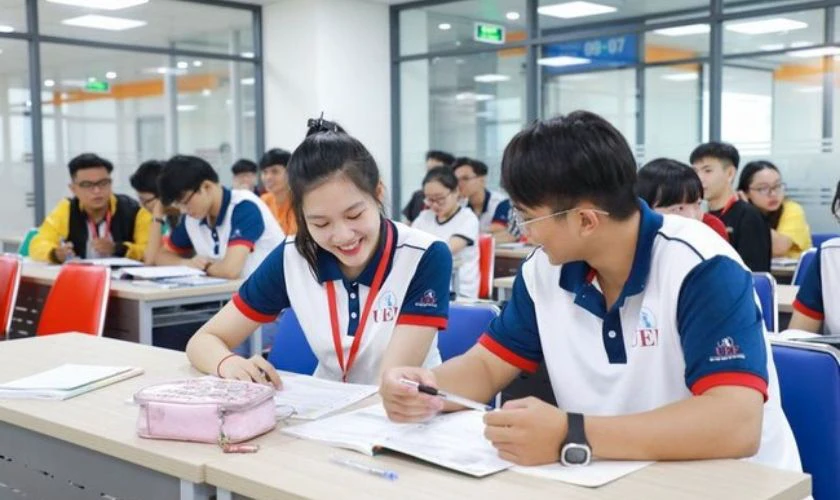 Lưu ý khi đóng UEF học phí 2025