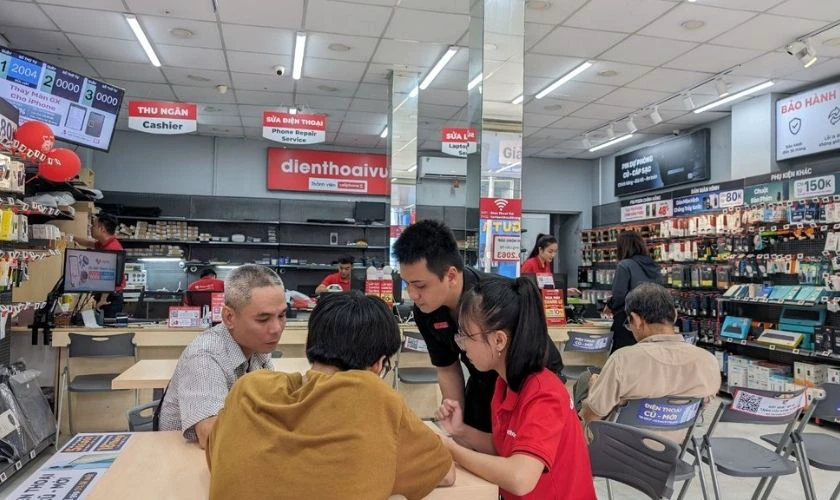 Nên mua điện thoại trang bị chip Unisoc T820 hay Snapdragon 695?