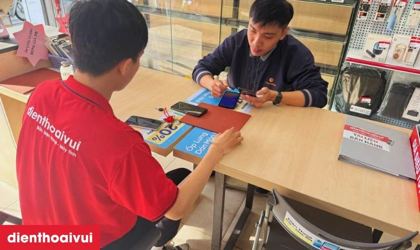 mua iphone 12 thường cũ tại Điện Thoại Vui