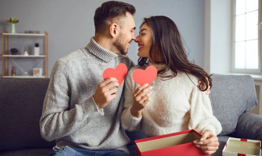 Gợi ý Valentine trắng ai tặng quà cho ai