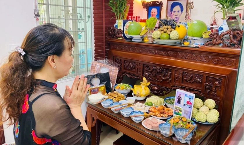 Văn Khấn Gia Tiên Ngày 29 Tết Bính Ngọ