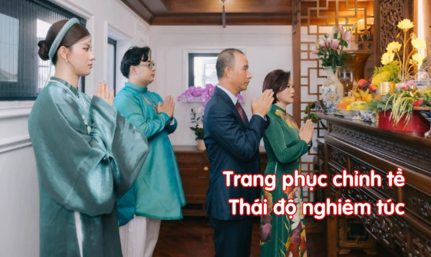 Mặc trang phục lịch sự, chỉn chu