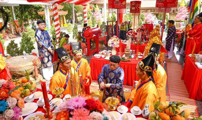 Văn khấn ngày Giỗ tổ Hùng Vương 2025 tại Đền Hùng