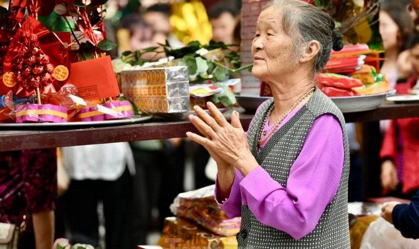 Lưu ý khi đọc văn khấn ngày rằm tháng 1 2026