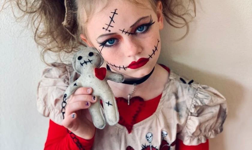 Hóa tràn thành phù thủy ấn tượng, đẹp nhất