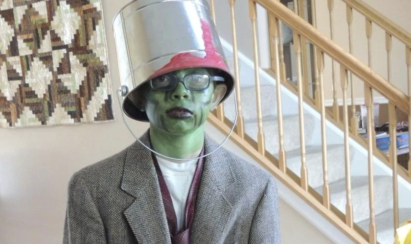 Hóa trang thành zombie độc đáo