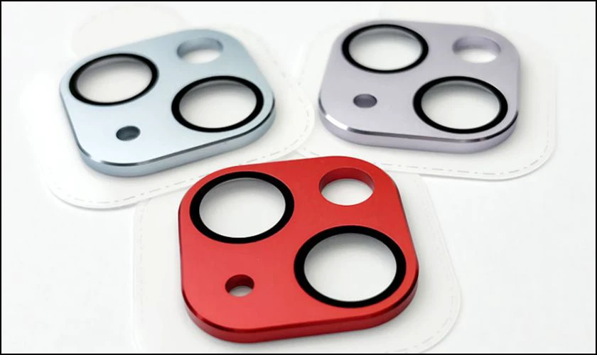 Dán kính cường lực cho cụm camera iPhone 15