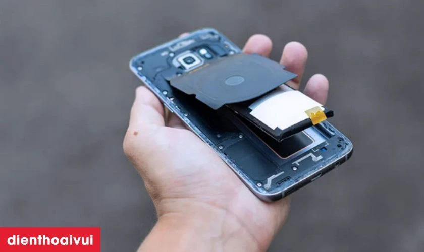 Dấu hiệu nhận biết pin Samsung Galaxy Z Flip cần thay mới