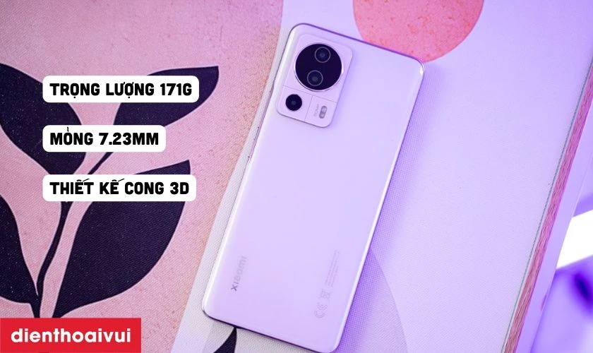 Xiaomi 13 Lite 8GB 128GB - Cũ xước cấn có thiết kế mỏng nhẹ