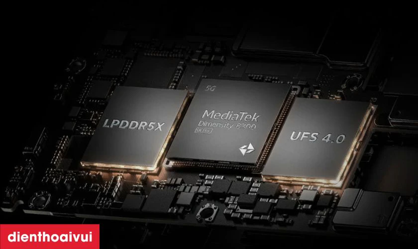 Hiệu năng mạnh mẽ với chip Dimensity 8300 Ultra