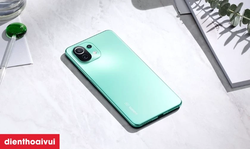 Xiaomi Mi 11 Lite 5G 8GB 128GB - Cũ trầy xước