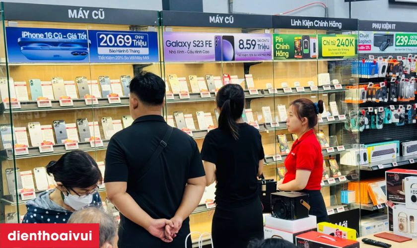 Mua Xiaomi POCO F4 6GB 128GB - Cũ xước cấn tại Điện Thoại Vui