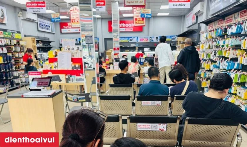 V&igrave; sao n&ecirc;n chọn mua Xiaomi POCO M6 8GB 256GB - Cũ đẹp tại Điện Thoại Vui