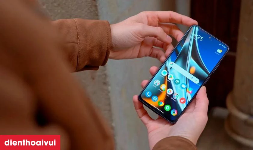 Màn hình AMOLED 6.67 inch, kết hợp tần số quét 120Hz
