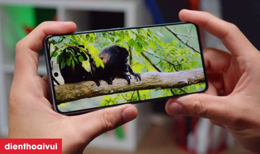 Màn hình AMOLED 1.5K siêu bền Gorilla Glass Victus